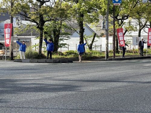 通勤途中の皆様に
