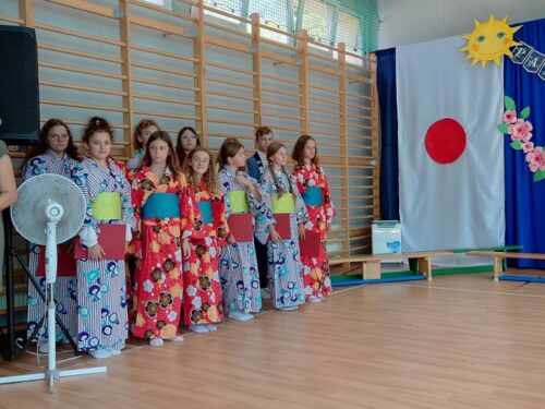 シベリア孤児小学校