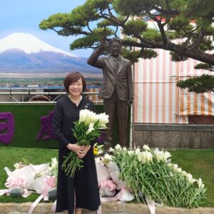 高雄市保安堂にて献花