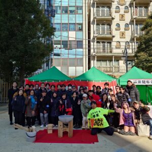 歌舞伎町大久保公園でのお餅つき