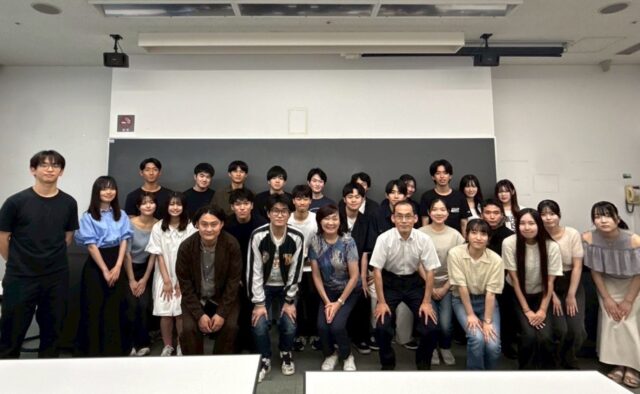 早稲田大学社会科学総合学術院社会科学部