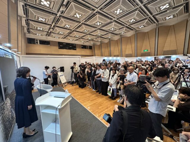 今日から開催された安倍晋三回顧展