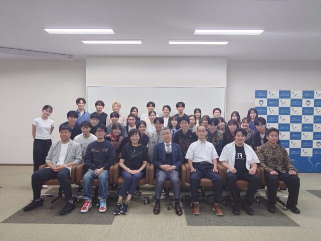 学生達の交流